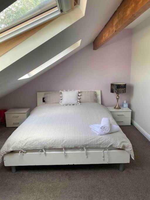 Contemporary Duplex - Private Patio & Parking Daire Stockport Dış mekan fotoğraf