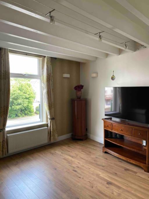 Contemporary Duplex - Private Patio & Parking Daire Stockport Dış mekan fotoğraf