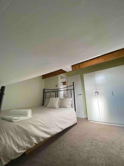 Contemporary Duplex - Private Patio & Parking Daire Stockport Dış mekan fotoğraf